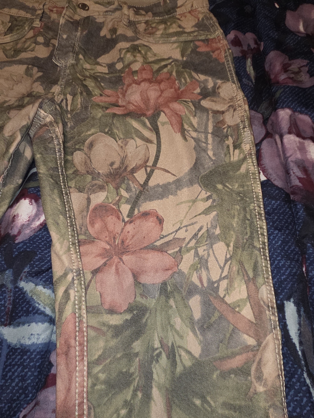 VENUS Floral Skinny Jeans in Green and Pink